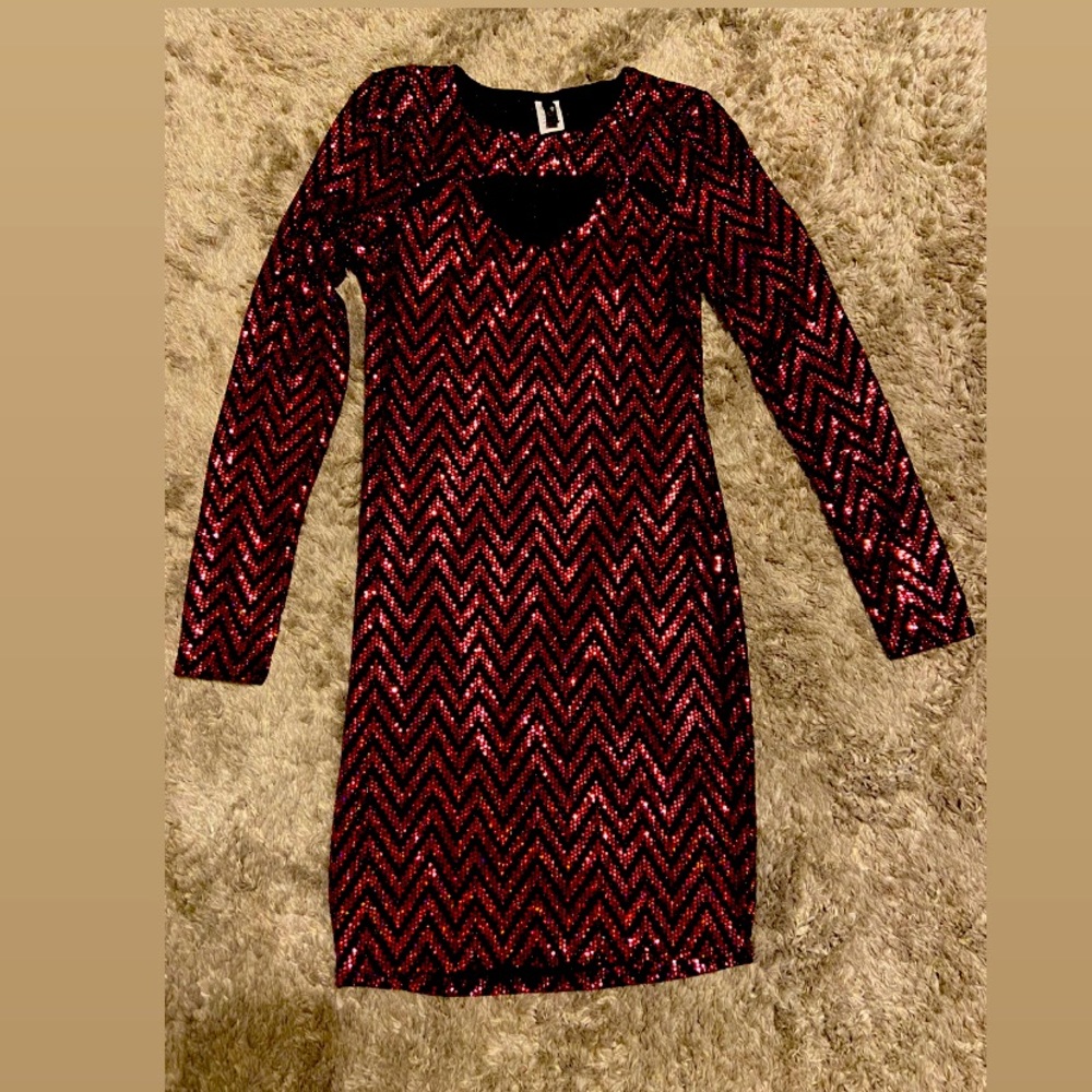 red fitted dress size L